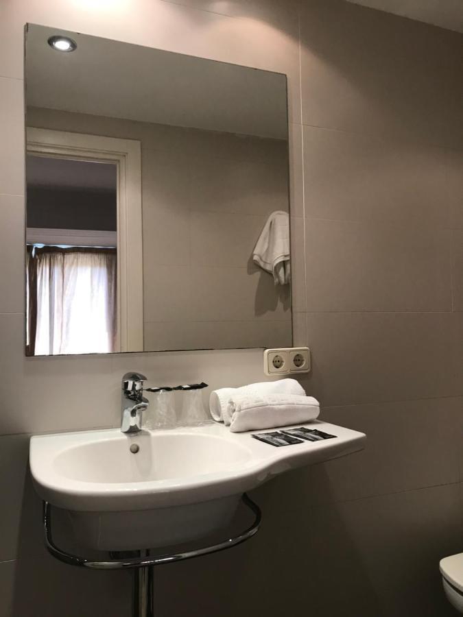 Hostal Can Pou Vidreres Exteriér fotografie